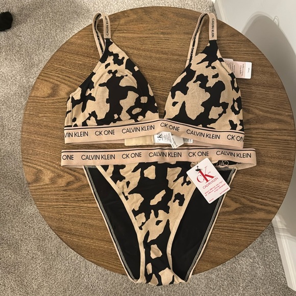 Calvin Klein Other - Calvin Klein CK ONE Set Size L